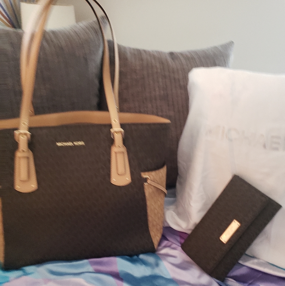 Purse - Picture 6 of 13